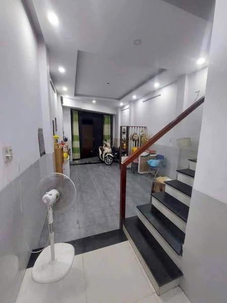 13,5TR. NHÀ NGUYÊN CĂN MỚI ĐẸP,  HẺM XE TẢI THÔNG,  3 LẦU,  4PN, GẦN KDC SĐÀ,Đối Diện VẠN PHÚCcity 2