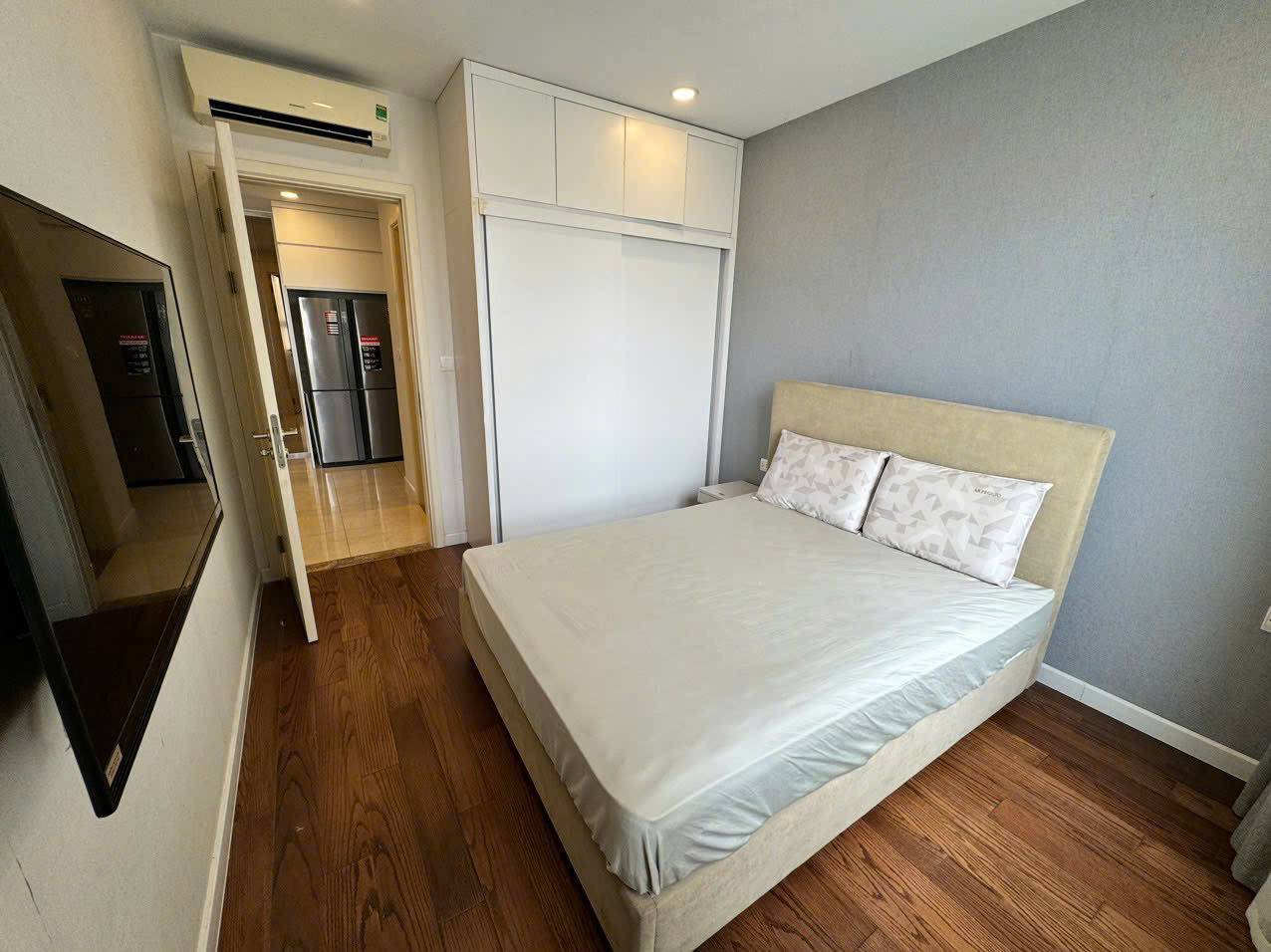 Cần bán căn hộ 2PN-80m2 tại Vinhomes D'Capitale, giá 9.2 tỷ 3