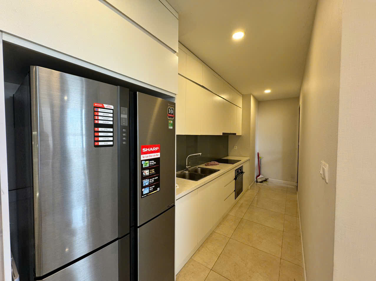 Cần bán căn hộ 2PN-80m2 tại Vinhomes D'Capitale, giá 9.2 tỷ 5