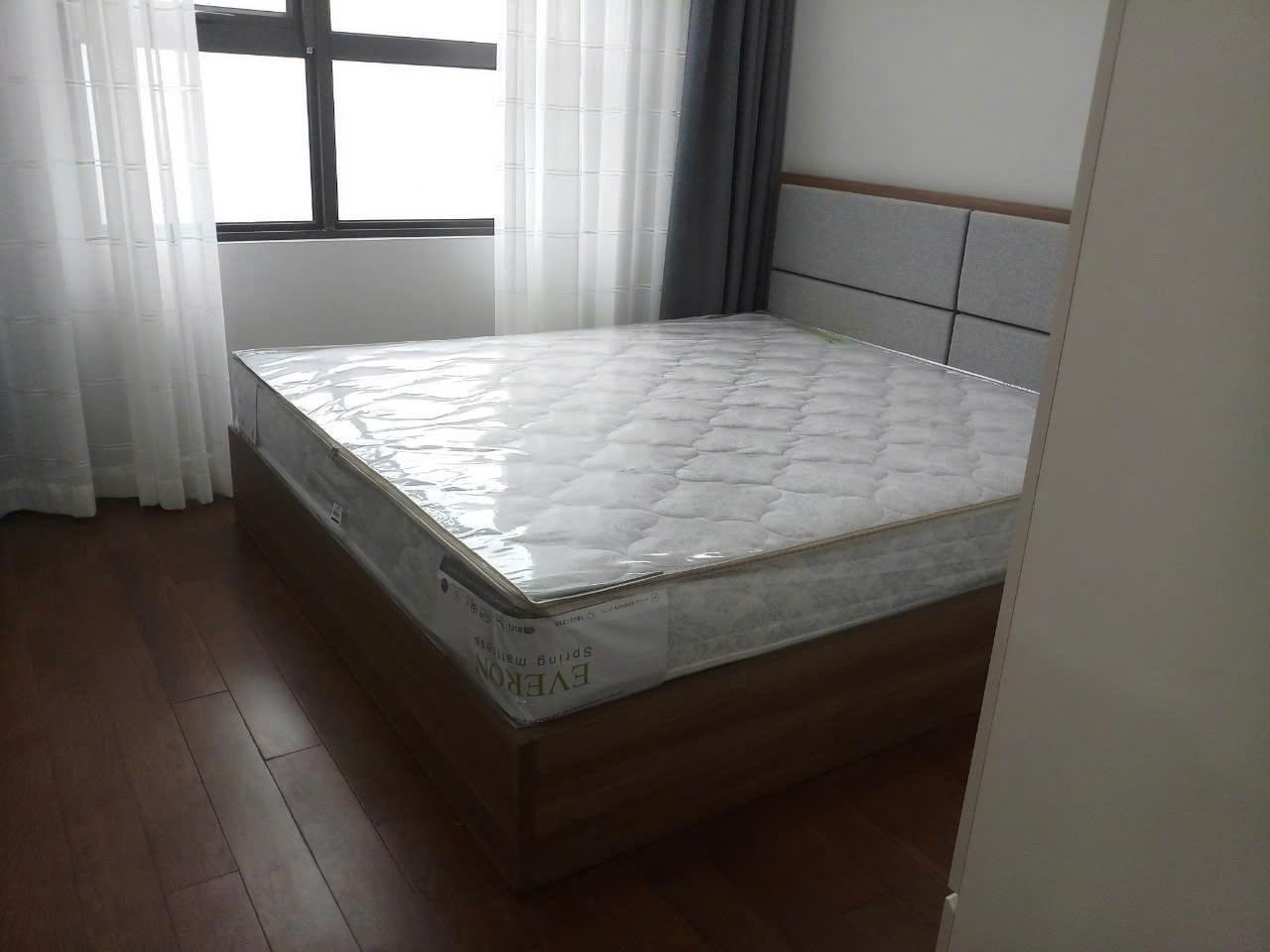 BÁN GẤP căn 1PN dt 51m2 Vinhomes D'Capitale, view hồ giá tốt 5