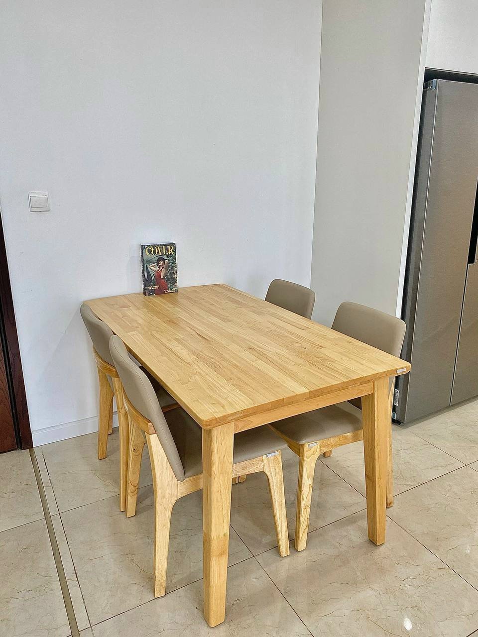 Bán CĂN HỘ 2PN tòa C3 Vinhomes D'capitale, full đồ giá 9 tỷ 5