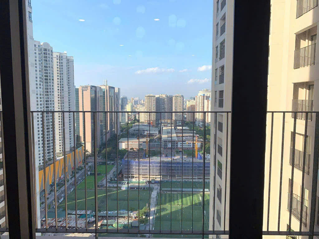 Bán căn hộ 3PN Vinhomes D'capitale, 95m2 full đồ giá 11.x tỷ 6