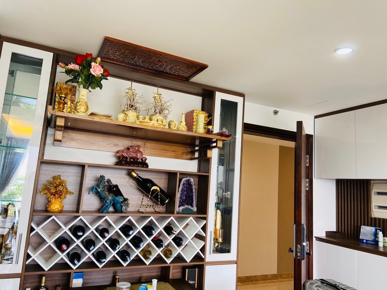 CẦN BÁN GẤP căn 3PN tại Vinhomes D'capitale, view hồ, giá 12.x tỷ 5