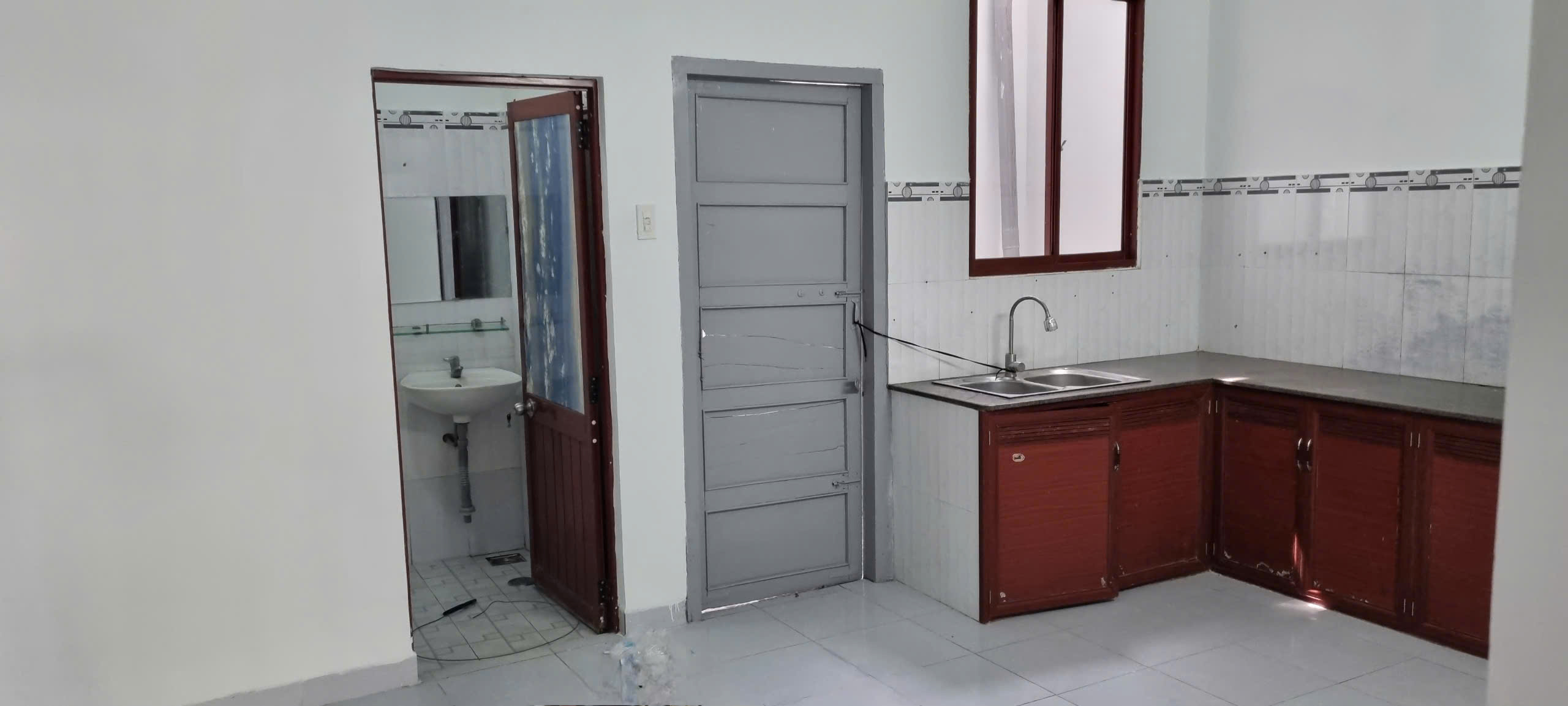 2 CĂN NHÀ LIỀN KỀ BỀ NGANG RỘNG 10M SIÊU HIẾM TẠI KHU DÂN CƯ NÀY 4