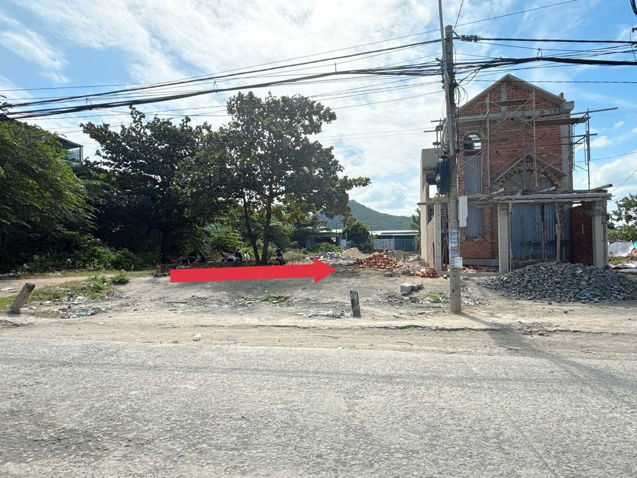 BÁN LÔ ĐẤT 2 MẶT TIỀN ĐƯỜNG MAI THỊ DÕNG, HÒN NGHÊ 1, TÂY NHA TRANG. 2