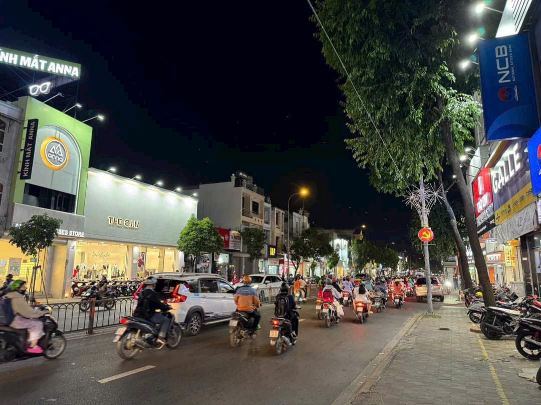 2 LÔ MẶT TIỀN ĐƯỜNG QUANG TRUNG – NGANG GẦN 10M – XÂY CAO ỐC/KS CỰC ĐẸP 3