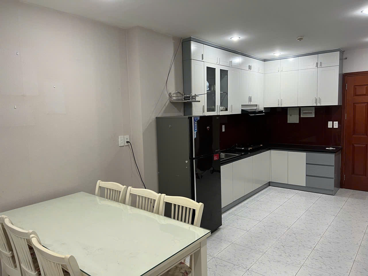 Cho thuê căn hộ Thanh Bình 2PN 2WC đủ nội thất gần chợ Biên Hoà 6