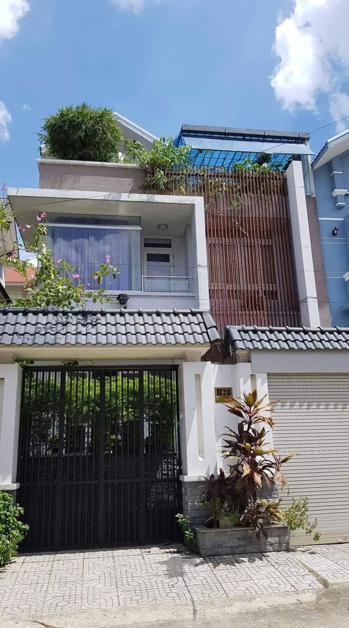 BIỆT THỰ KDC PHÚ NHUẬN Q12 – 1 HẦM 4 TẦNG – NGANG 10M – KHÔNG GIAN SỐNG ĐẲNG CẤP 2