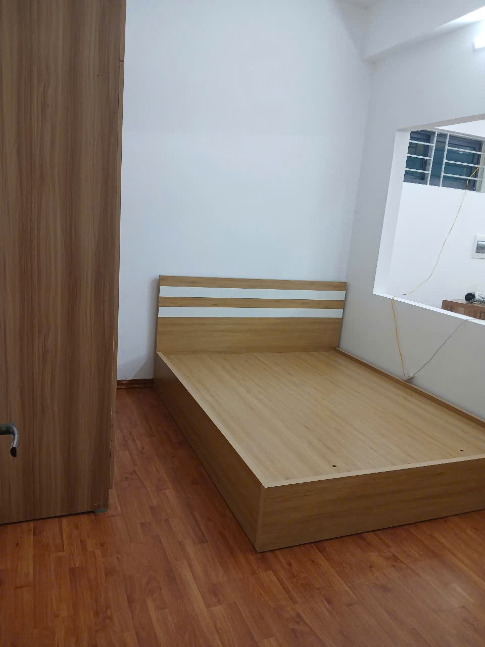 Bán gấp giá rẻ căn hộ tập thể, Giải Phóng 11m/50m, tầng1, mặt tiền 3.4m, 2.215 tỷ Hoàng Mai.