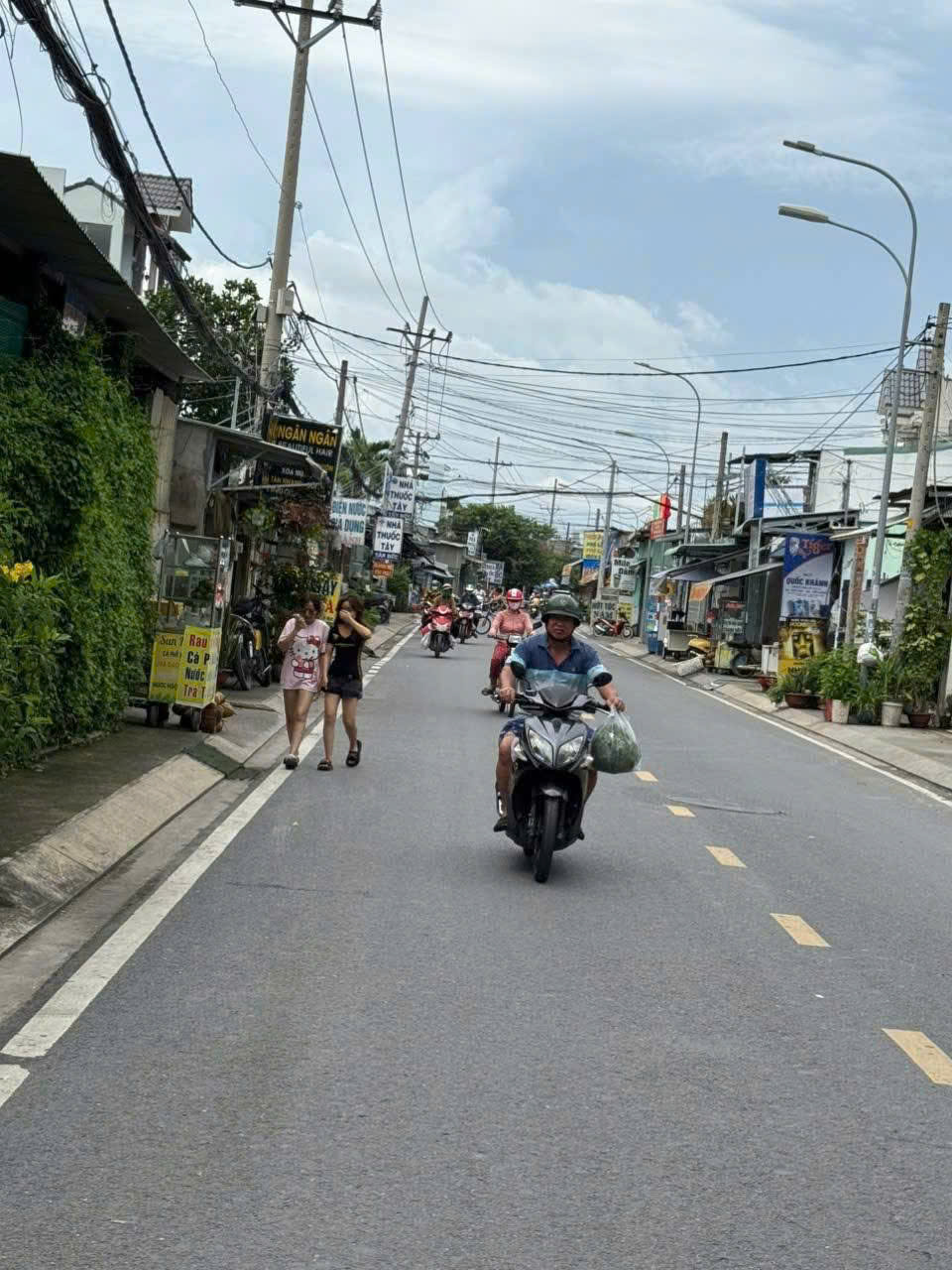 HÀNG HIẾM ĐÔNG THẠNH 8-1 – SÁT Q12 – GẦN CHỢ GẤU & NHÀ THỜ TÂN ĐÔNG 4