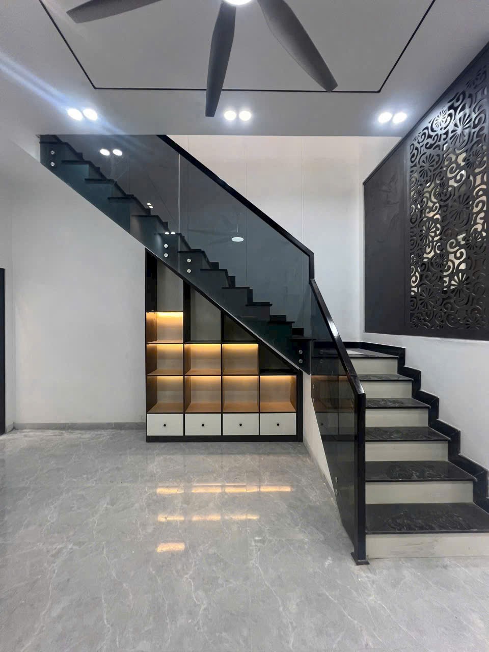 Bán nhà 2 mặt tiền xã Mỹ Hạnh Bắc dt 108m2 1 lầu 2pn,2wc , sân oto đã hoàn công giá 2,75 tỷ 4