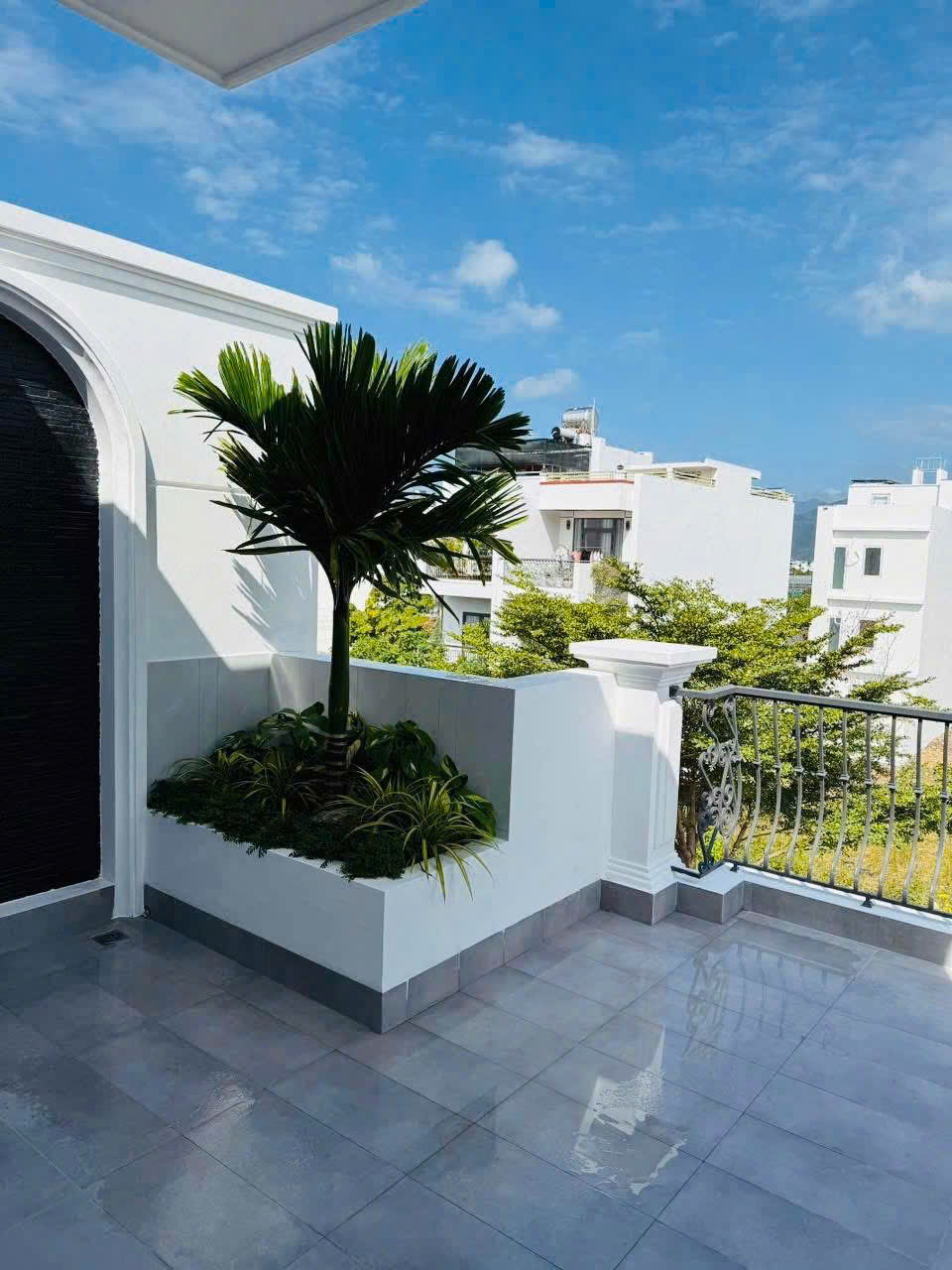 BÁN NHÀ ĐẸP PHONG CÁCH HIỆN ĐẠI NGAY KĐT MỸ GIA GÓI 4, THÁI XUÂN, NHA TRANG. ZÁ 9TY450 3