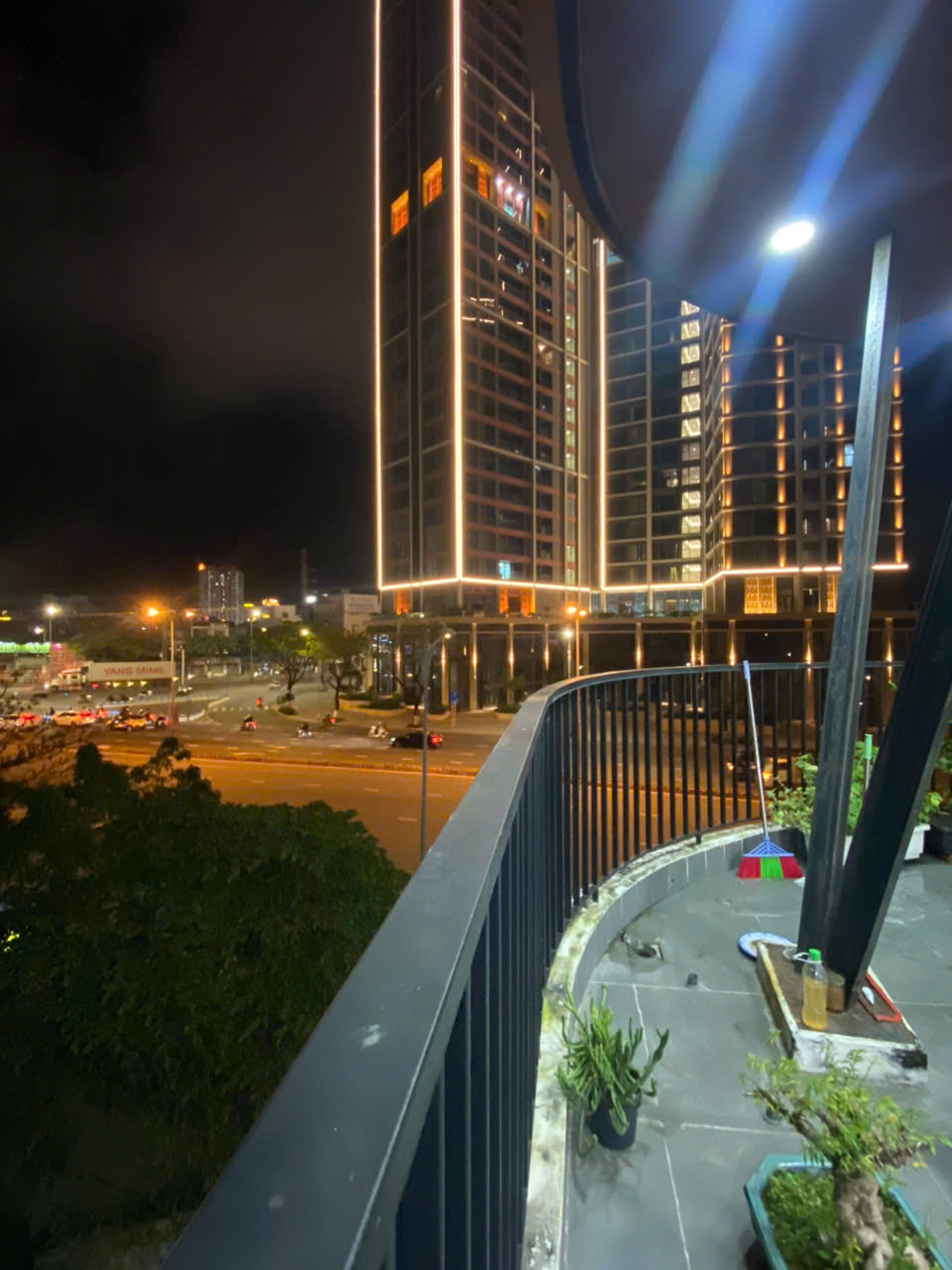 NHÀ ĐEP 4 TẦNG SIÊU VỊ TRÍ GIÁ TỐT CHO KHÁCH Ở,TIỆN KINH DOANH 4