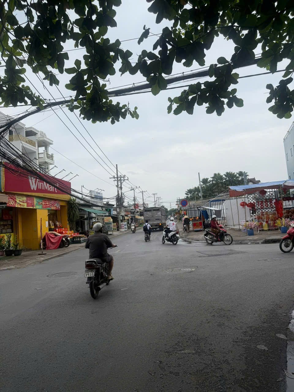 SIÊU PHẨM MẶT TIỀN TRẦN VĂN MƯỜI (15x36) – NHÀ 3 LẦU BỀ THẾ – TRUNG TÂM SẦM UẤT HÓC MÔN 2