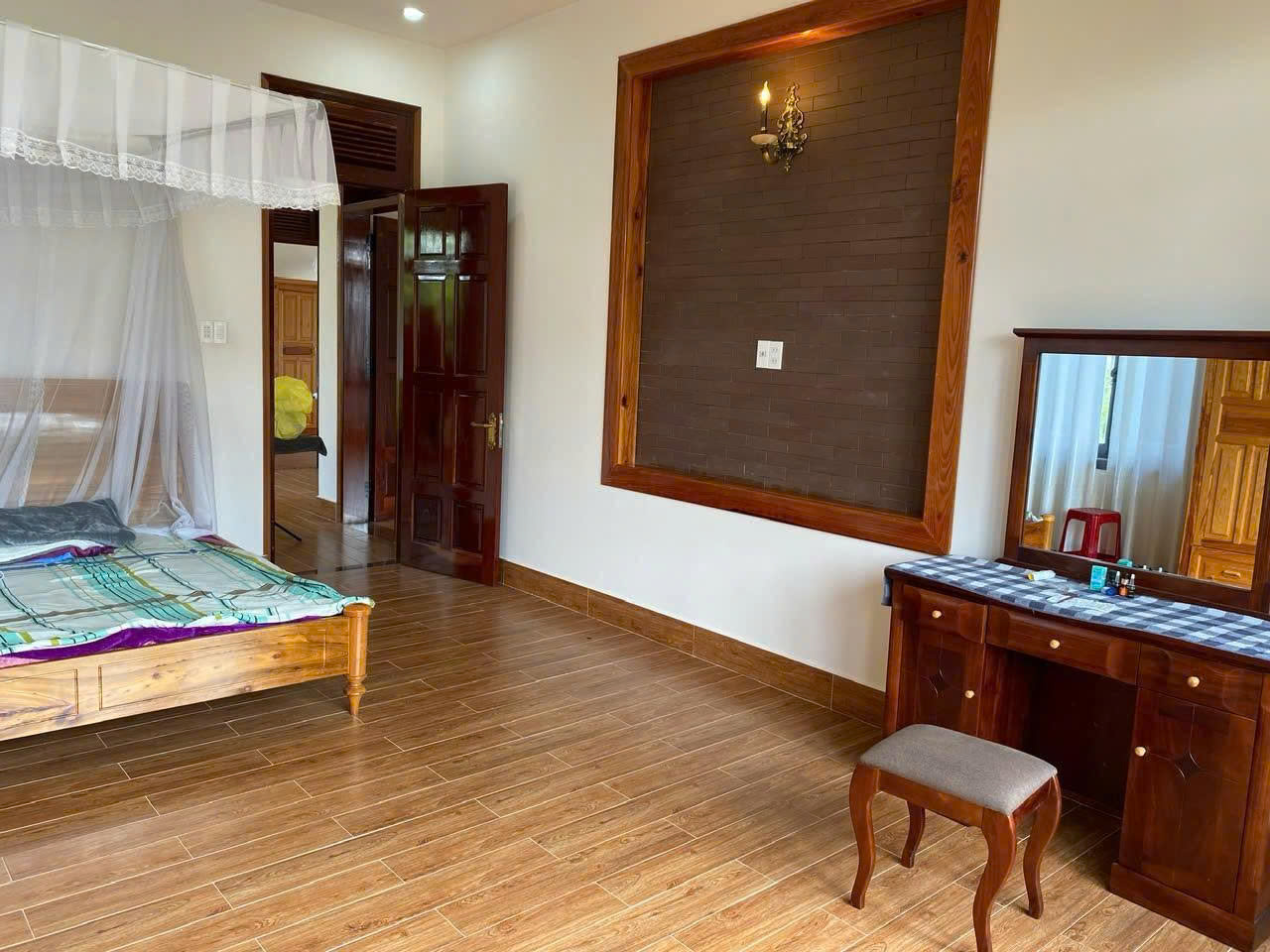 Cho thuê Villa sân vườn sân đậu ô tô đường Nguyễn An Ninh TP. Đà Lạt 4