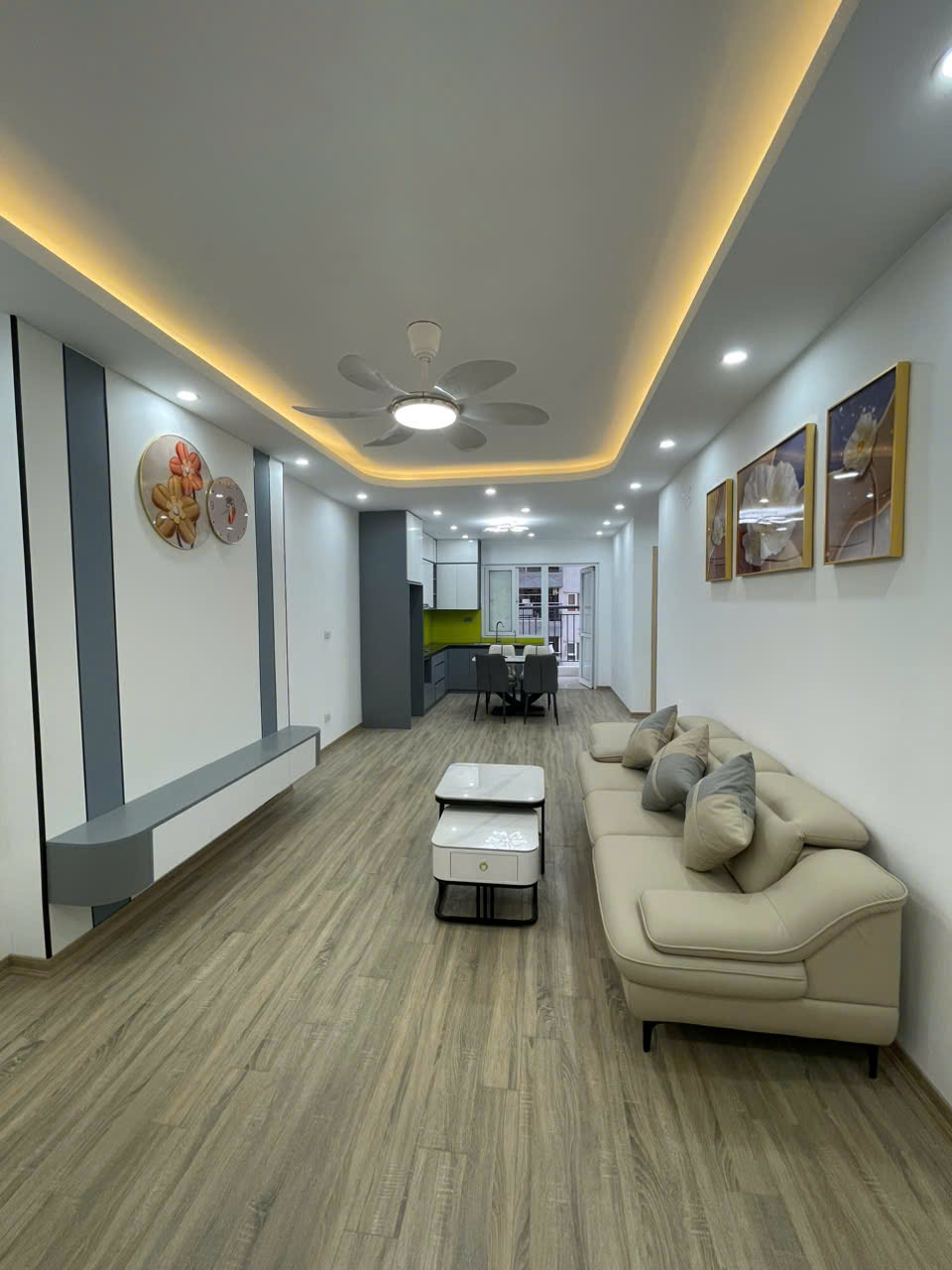 Chính chủ bán gấp căn hộ chung cư Thanh Hà 72m2, full nội thất giá tốt. 3