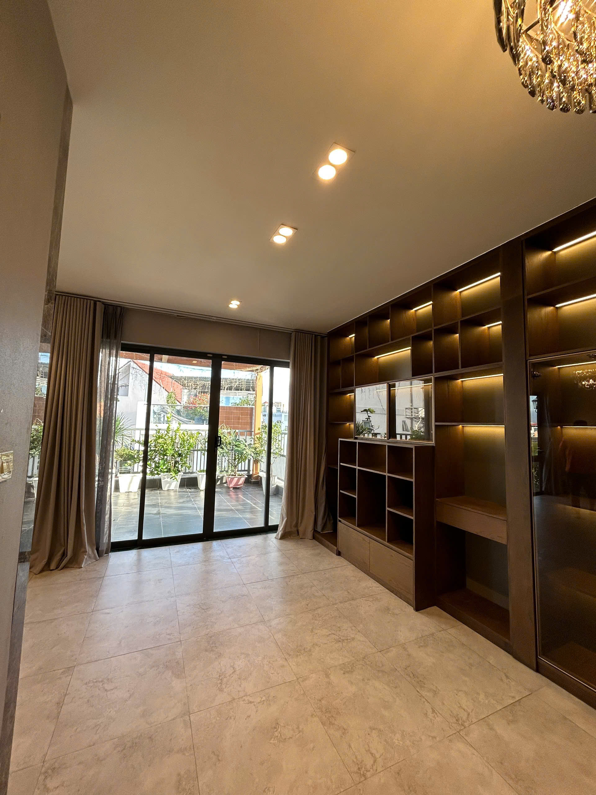 Cho thuê Nhà mặt tiền Phường Thảo Điền, Quận 2, Diện tích 93m², Giá 70 Triệu/tháng 9