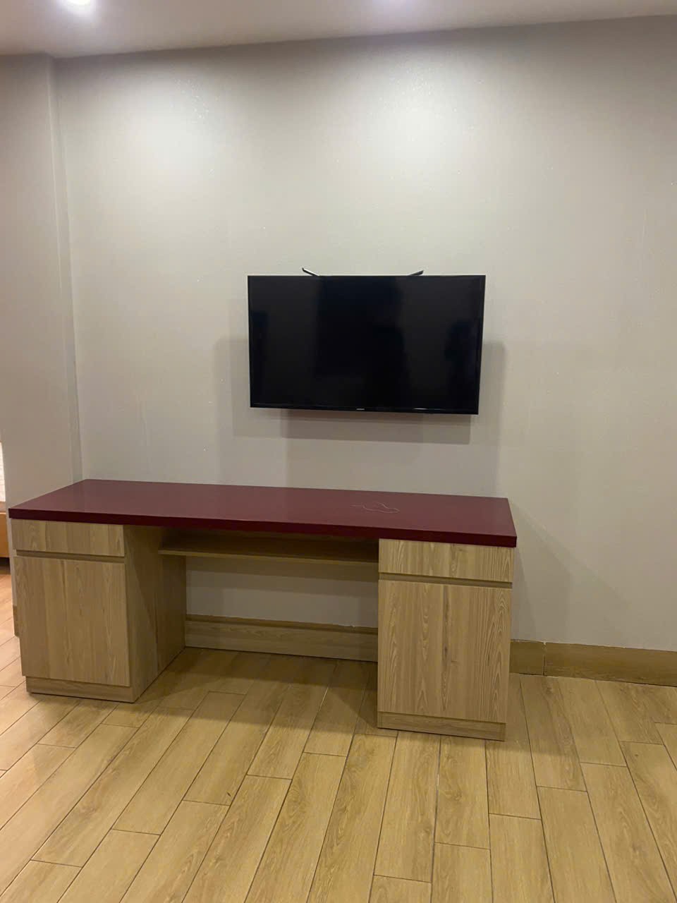 Chính chủ cho thuê Căn hộ dịch vụ giá rẻ 1N, 1K tại Ngõ 294 Kim Mã, Ba Đình. Chỉ 10tr 8