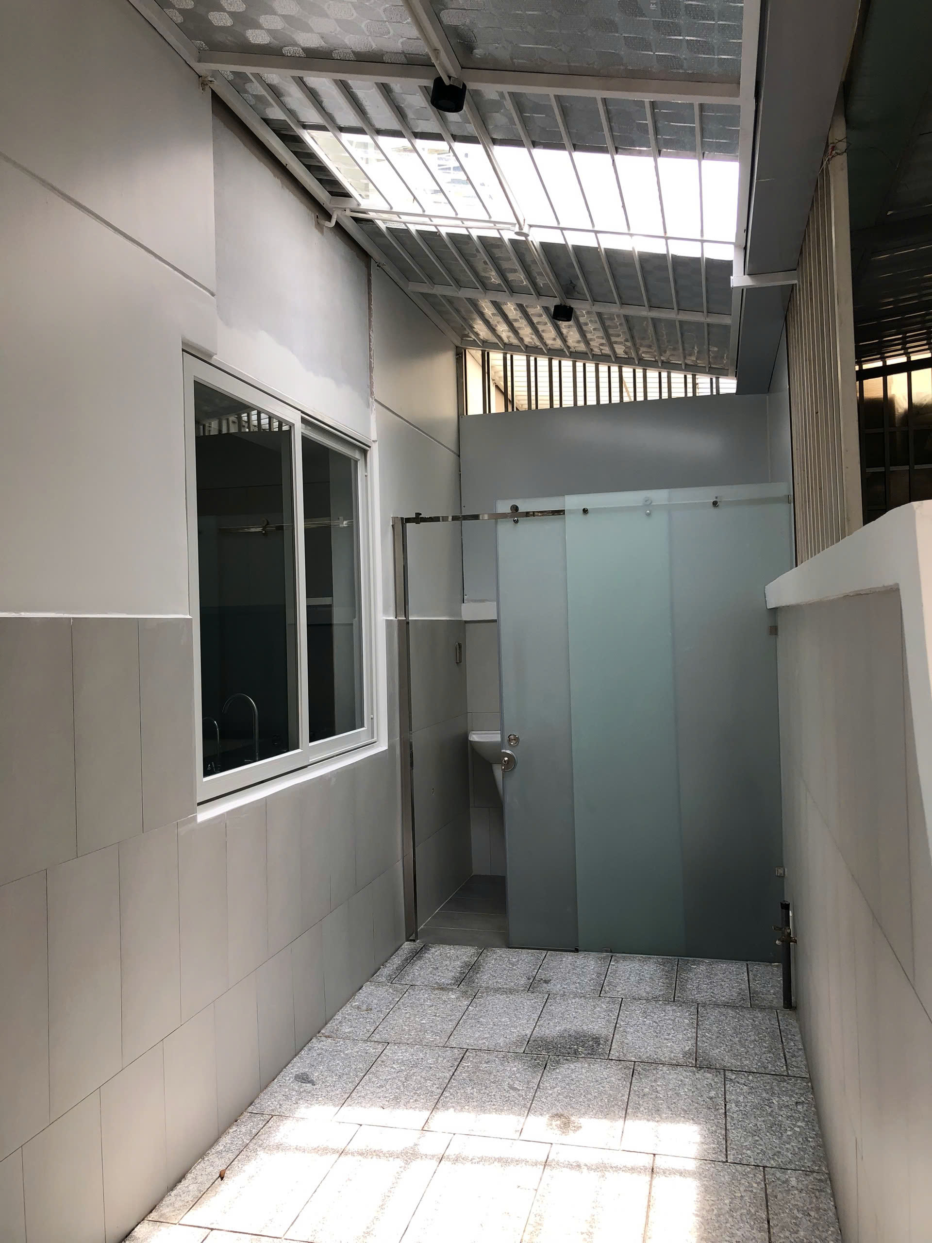 Cho thuê Nhà mặt tiền Quận 9, Hồ Chí Minh, Diện tích 126m², Giá 23 Triệu/tháng 3