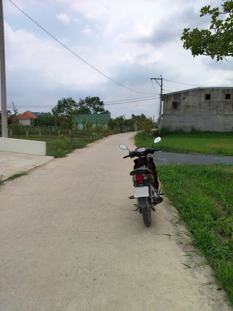 Bán nền thổ cư đường beton xe hơi xã Đức Hòa Đông dt 115m2 giá 1,3 tỷ