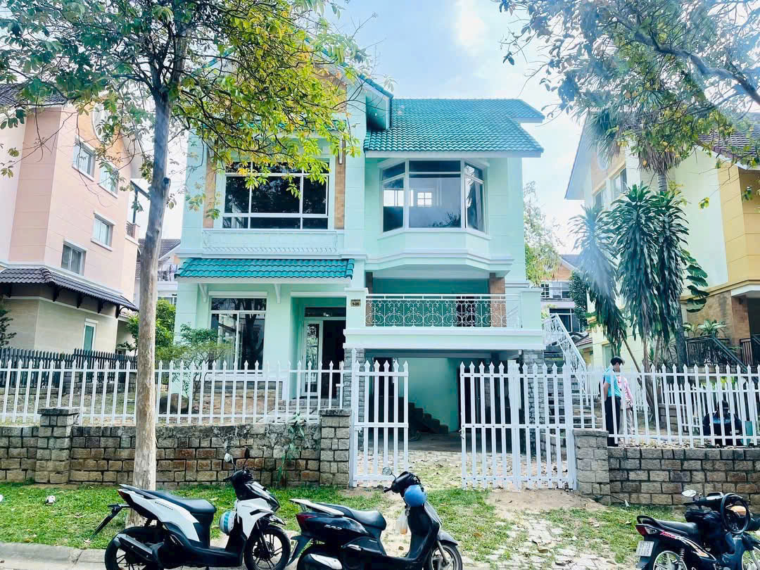 Cần bán Nhà mặt tiền Phường Long Thạnh Mỹ, Quận 9, Diện tích 384m², Giá 25.5 Tỷ 7