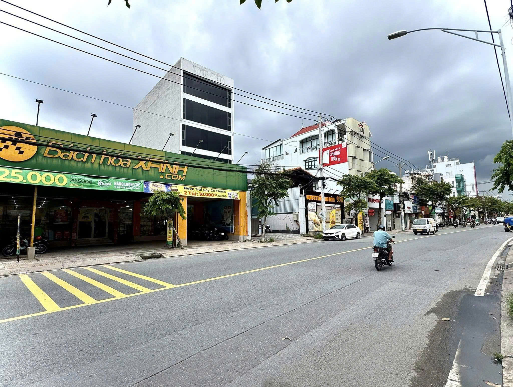 Cho thuê Nhà mặt tiền Thủ Đức, Hồ Chí Minh, Diện tích 1250m², Giá Thương lượng 4