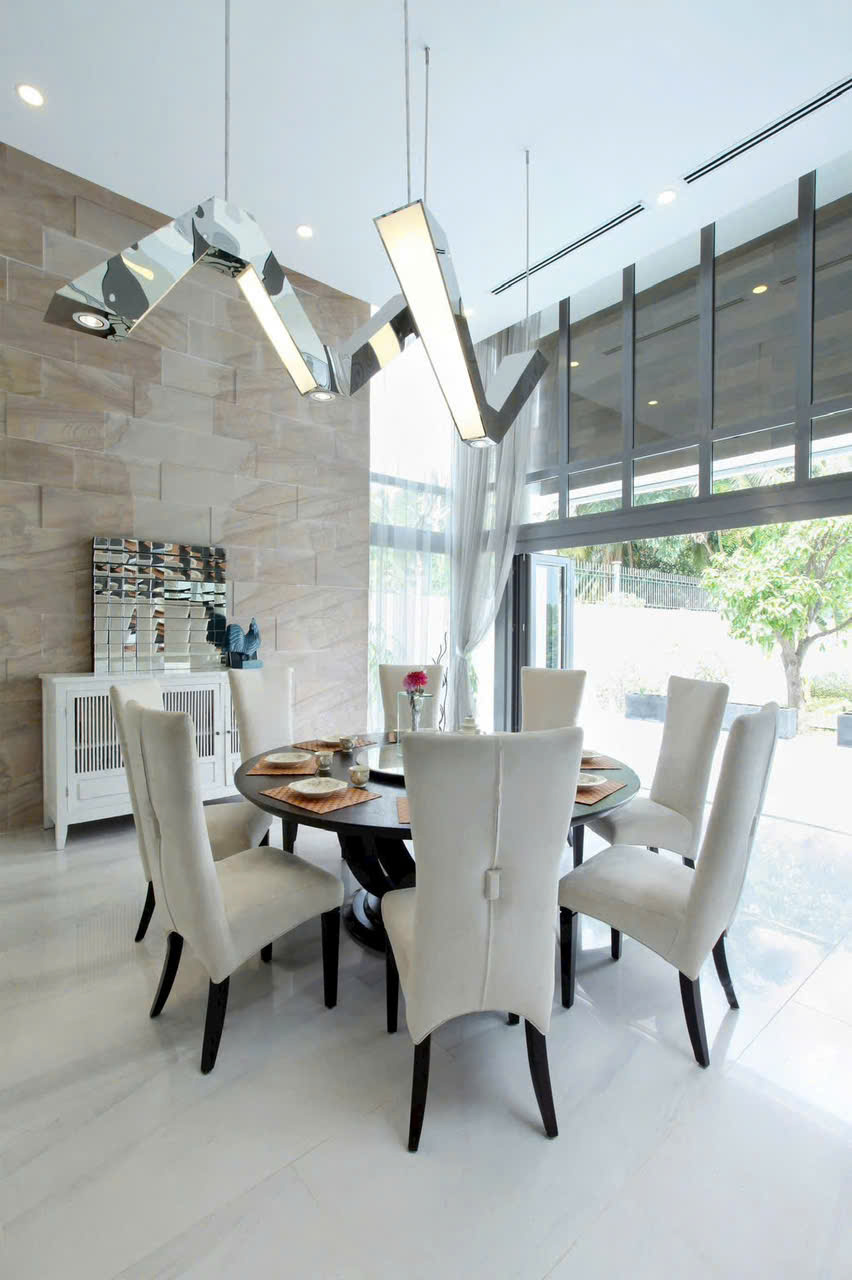 Cho thuê Biệt thự Phường Thảo Điền, Quận 2, Diện tích 1700m², Giá Thương lượng 2