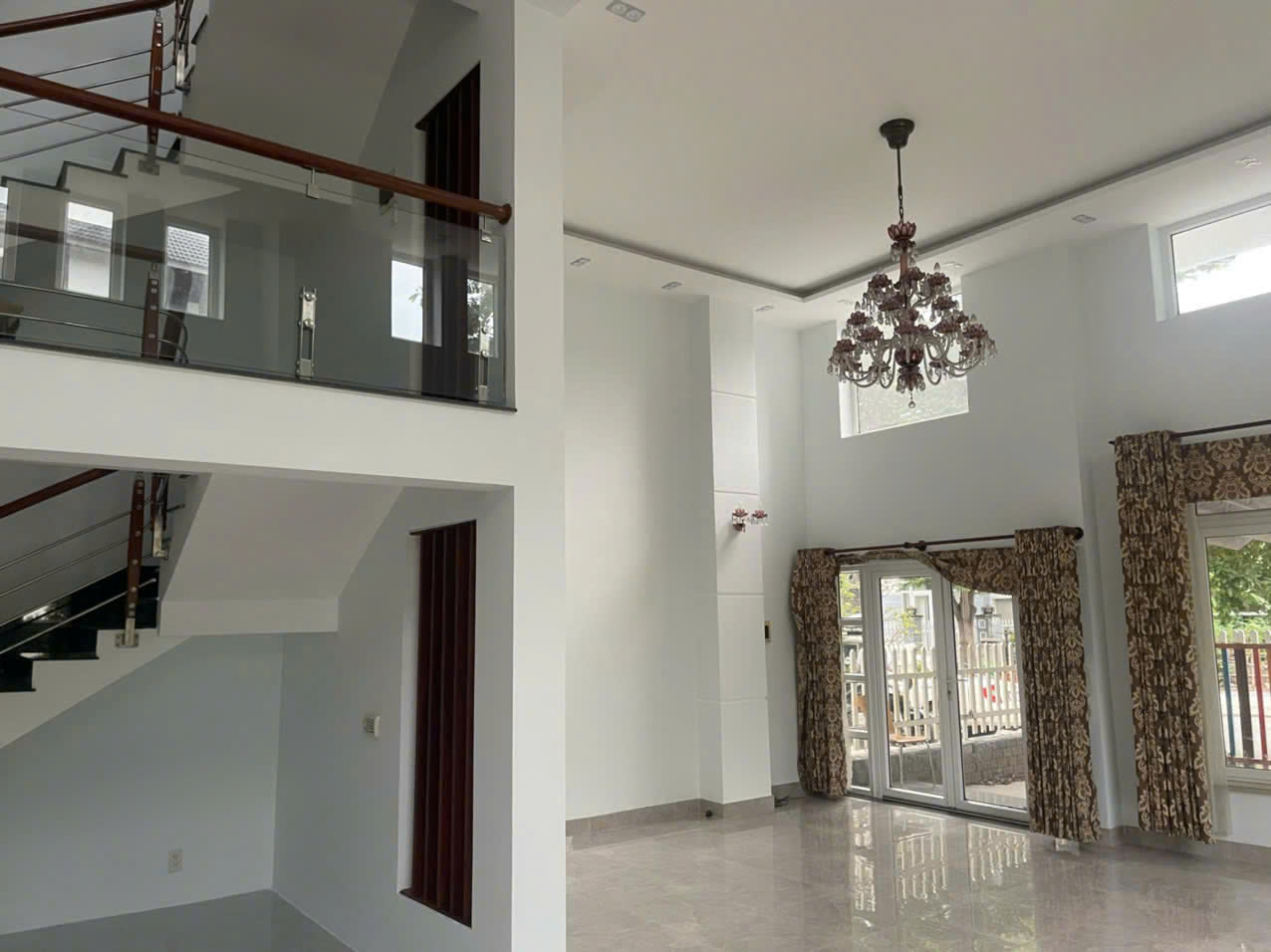 Cho thuê Biệt thự Phường Phước Long B, Quận 9, Diện tích 245m², Giá 40 Triệu/tháng