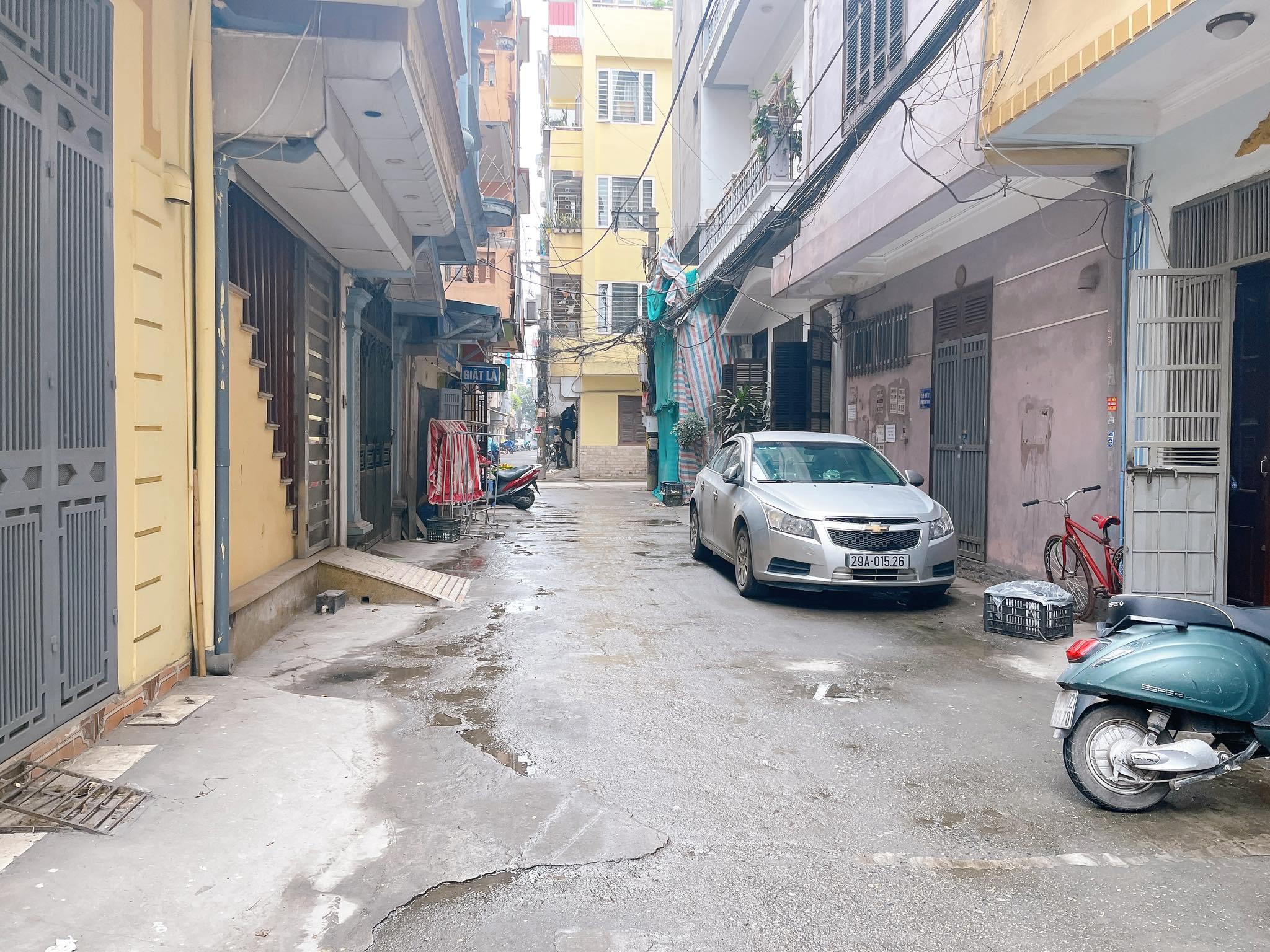 BÁN NHÀ MẶT PHỐ CHIẾN THẮNG, DT66M2 MT4M 2 MẶT TIỀN, VỈA HÈ KINH DOANH, 26.X TỶ 2