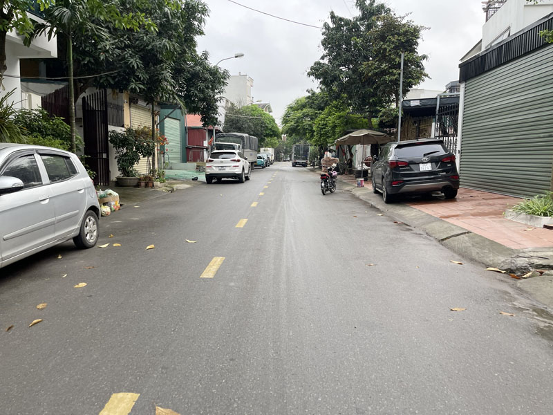 Đất mặt phố Chính Trung 217m2 - Khu 31ha Trâu Quỳ - Phù hợp làm Văn phòng, Khách sạn