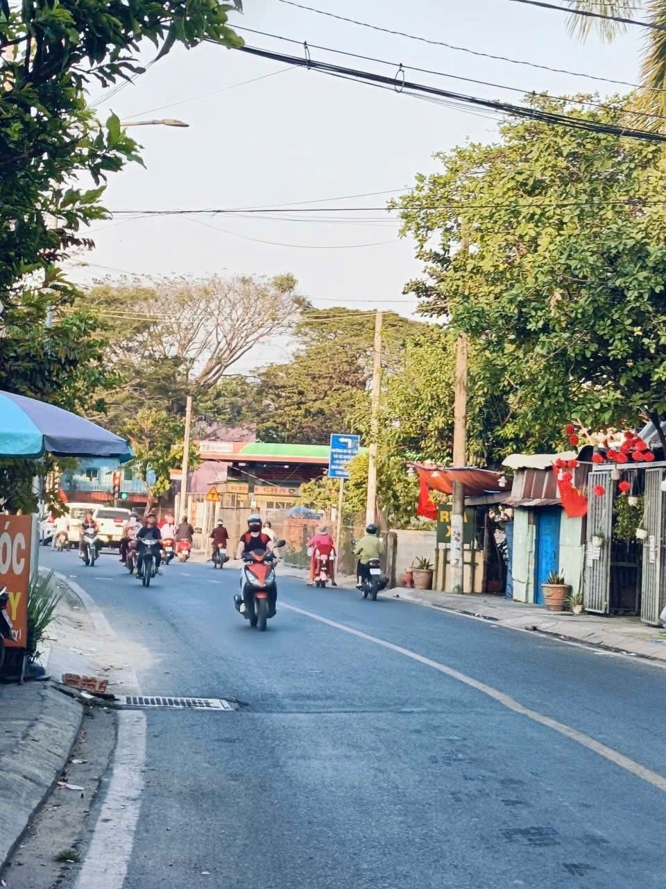 ĐẤT (11x30) MẶT TIỀN NGUYỄN THỊ NUÔI, HÓC MÔN – ĐÃ TÁCH 2 SỔ – 13 TỶ 2