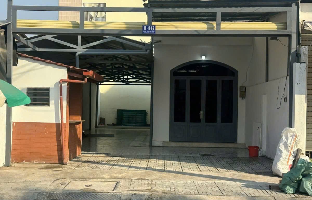 GẤP BÁN MẶT TIỀN TRƯNG NỮ VƯƠNG – GẦN CHỢ HÓC MÔN – NGANG 7,6M 2