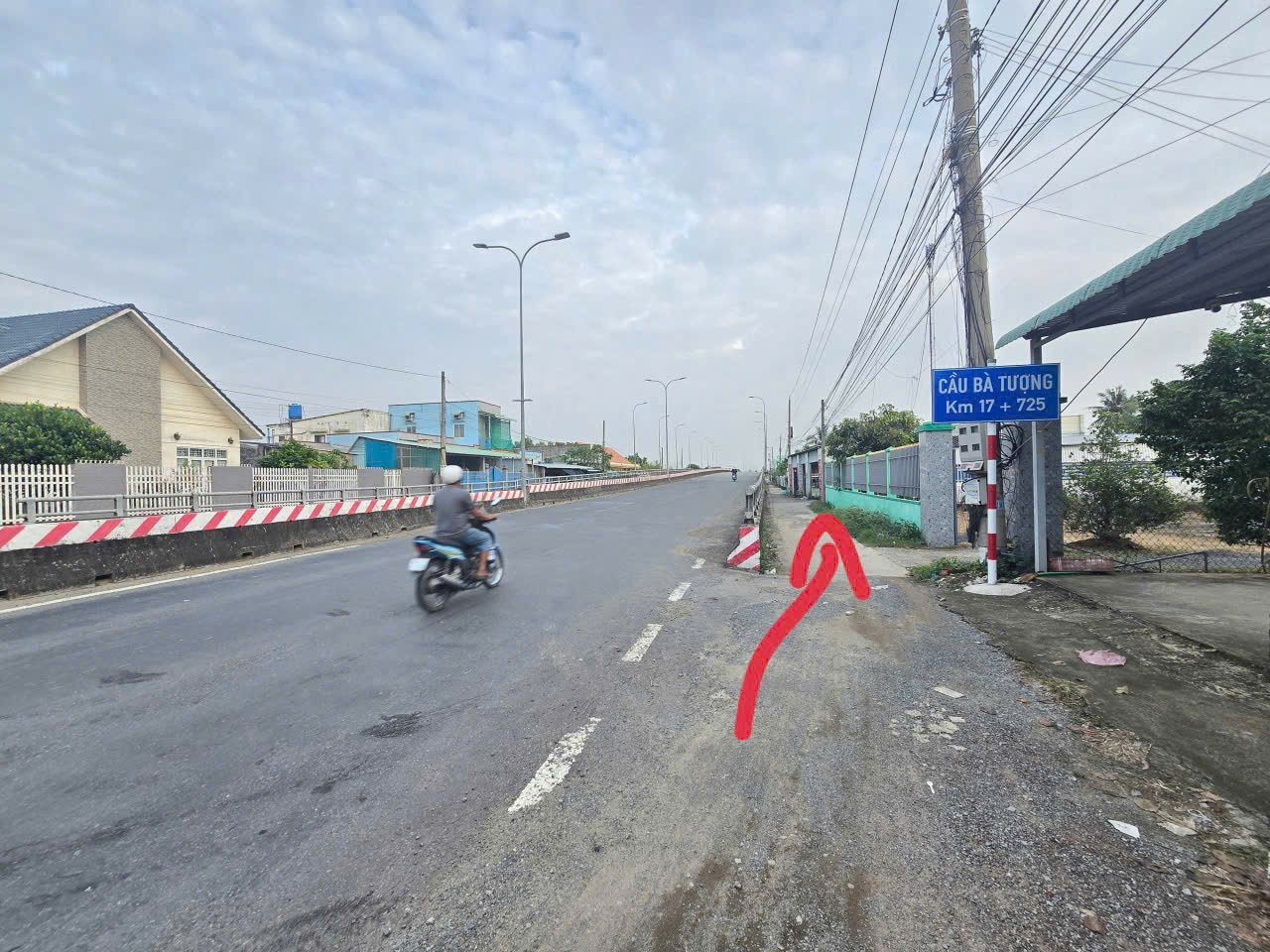 Bán đất 2 mặt tiền xã Tân Trạch , Cần Đước dt 1790m2 full thổ giá 17 tỷ 4