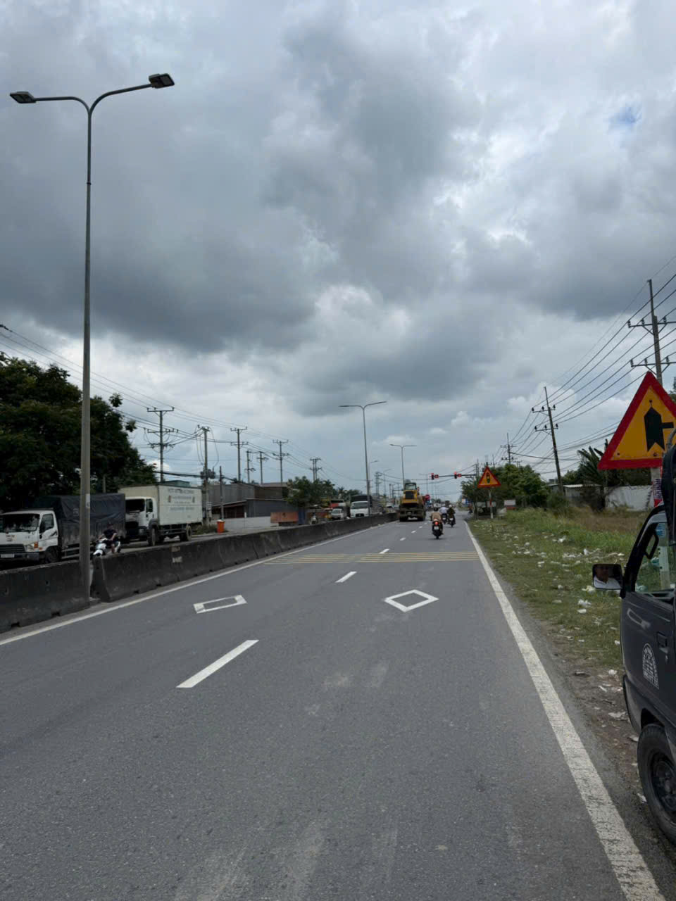 Bán nhà mặt tiền kinh doanh đường ĐT 824 , Lương Hòa , Bến Lức tdt 440m2 (24m2 thổ) giá 7,5 tỷ 3