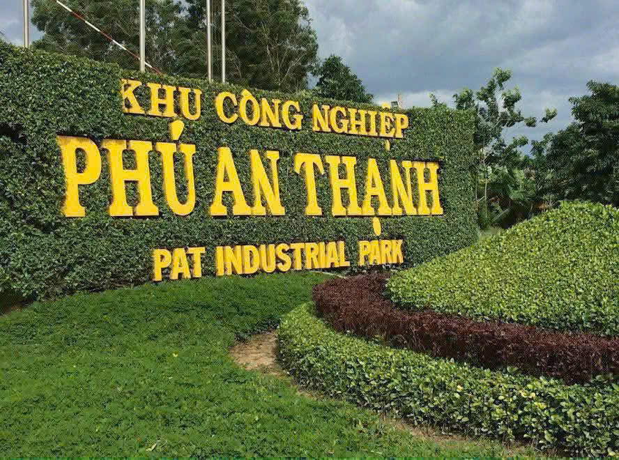 Bán nhà mặt tiền kinh doanh đường ĐT 824 , Lương Hòa , Bến Lức tdt 440m2 (24m2 thổ) giá 7,5 tỷ 5