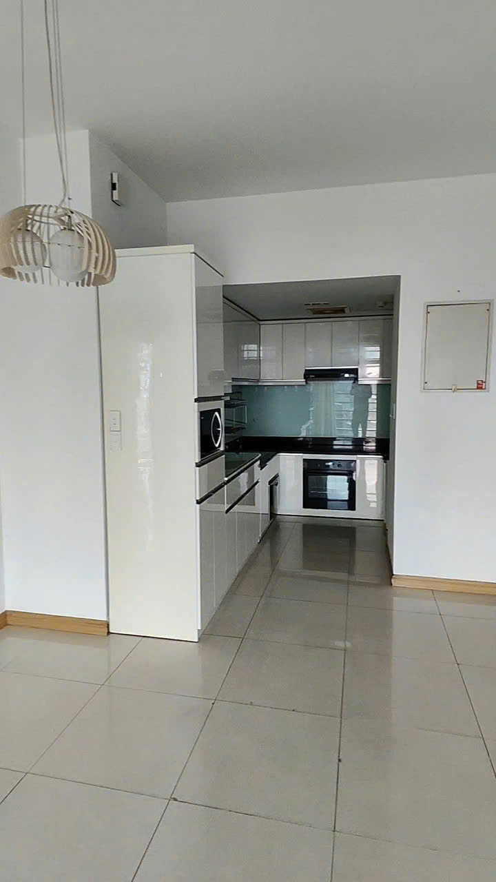 Cho thuê Căn hộ chung cư Phường Bến Nghé, Quận 1, Diện tích 100m², Giá Thương lượng 3