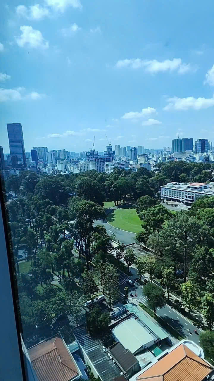 Cho thuê Căn hộ chung cư Phường Bến Nghé, Quận 1, Diện tích 100m², Giá Thương lượng 2