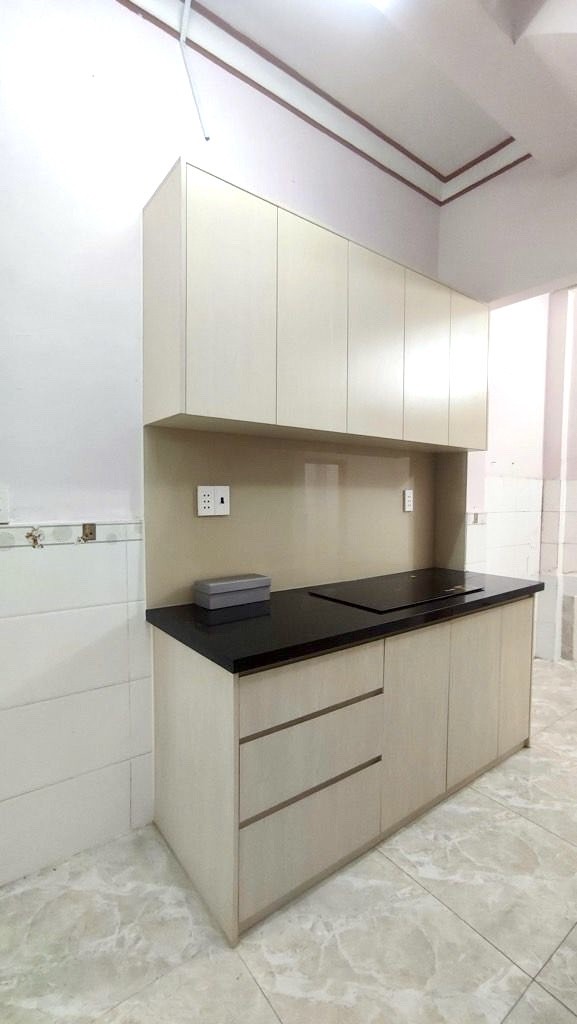 NHÀ BÁN Đ.TÔN ĐẢN- NGANG 3.5M- NHỈNH 4T- TRƯỚC NHÀ RỘNG 3M- GẦN Đ.SỐ VÀ TRƯỜNG ĐH NGUYỄN TẤT THÀNH. 4