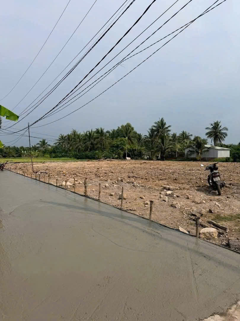 Bán 5 lô thổ cư liền kề ấp 4 Nhựt Chánh dt 125m2 giá 629tr/ lô 3