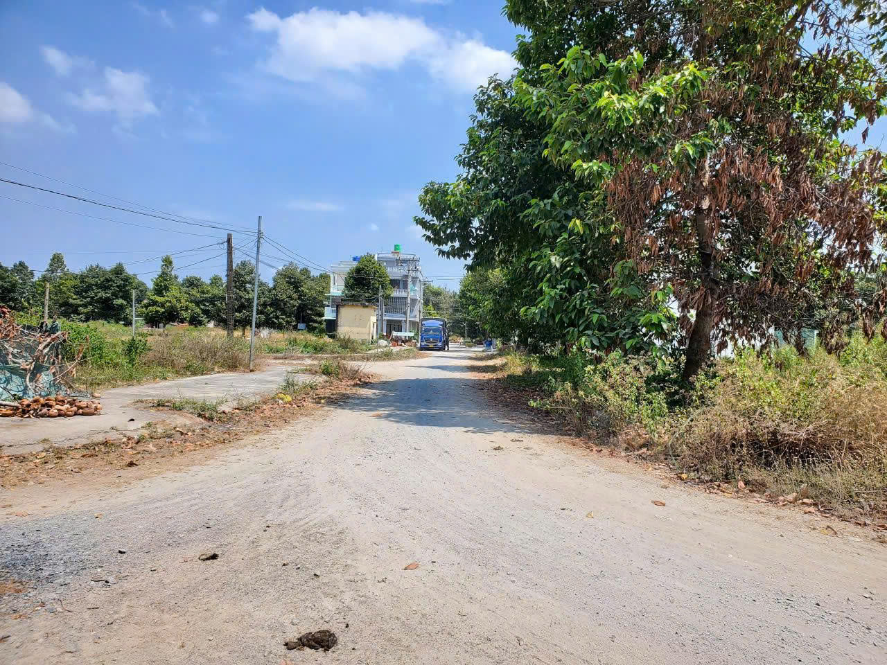 Bán nền thổ cư đường số 4, KDC 135 , thị trấn Bến Lức dt 144m2 giá 3,4 tỷ 4