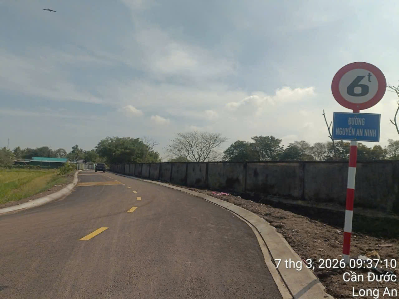 Bán đất mặt tiền đường Liên Xã Long Hòa - Long Khê , xã Long Hòa dt 143m2 full thổ giá 1,2 tỷ 5