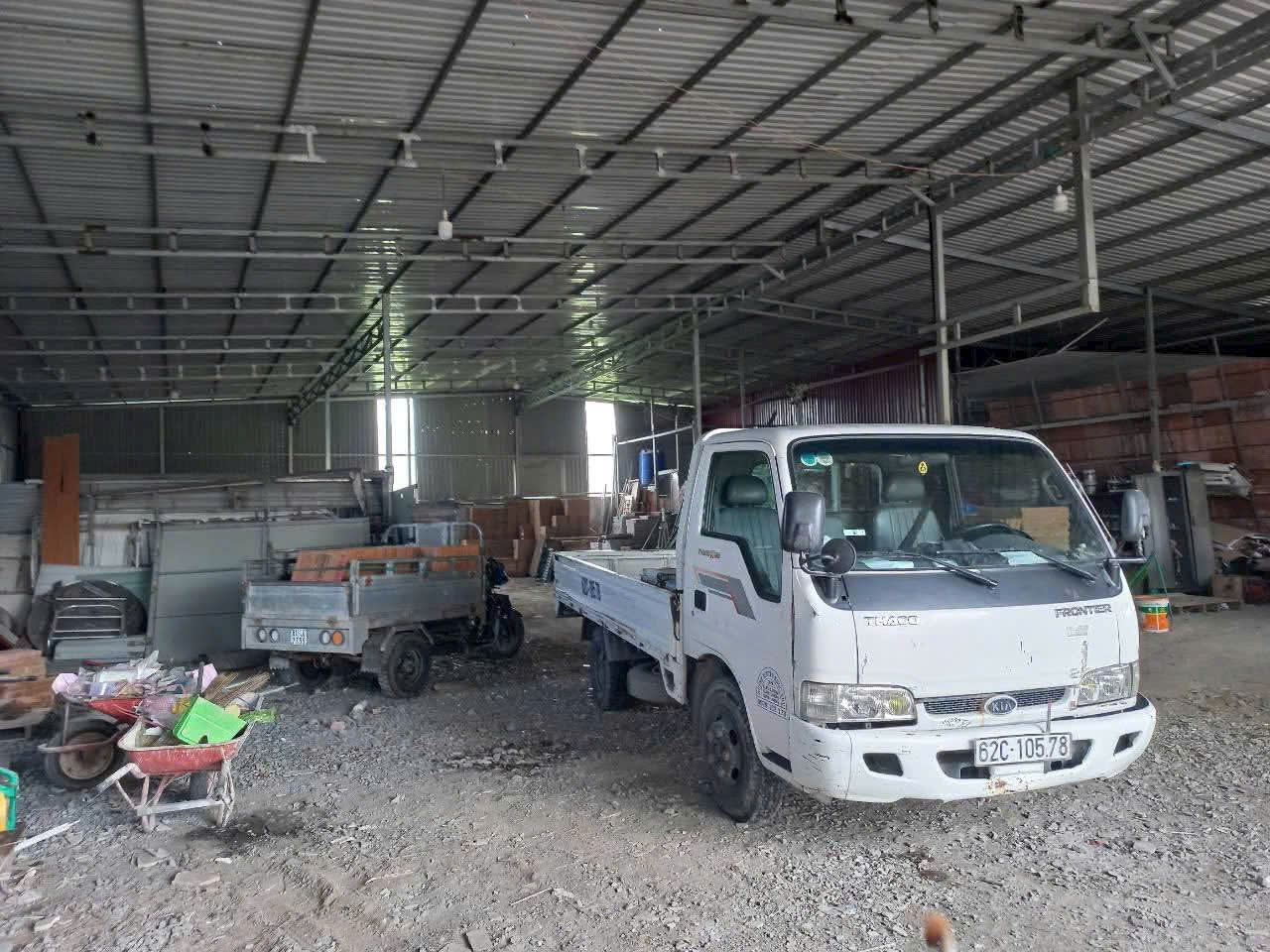 Bán nhà kho mt đường nhựa xe 18t công vụ cao tốc Thạnh Đức tdt 900m2 (200m2 thổ) giá 3,5 tỷ 4