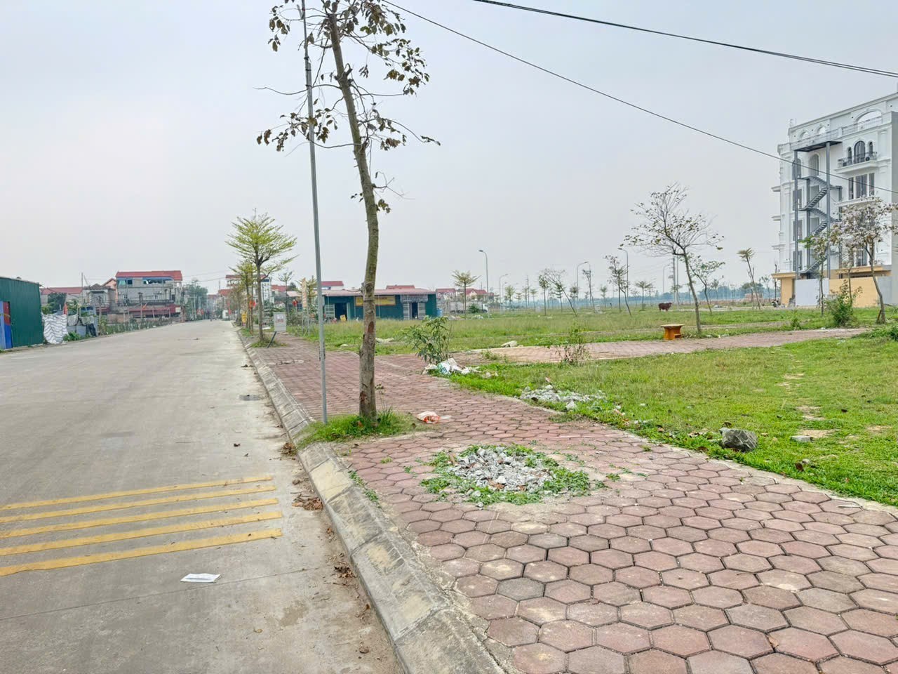 Bán gấp lô đất thôn Bạch Đa, Kim Hoa, Mê Linh, Hà Nội. Full thổ cư, đường rộng, ô tô đỗ. B 2