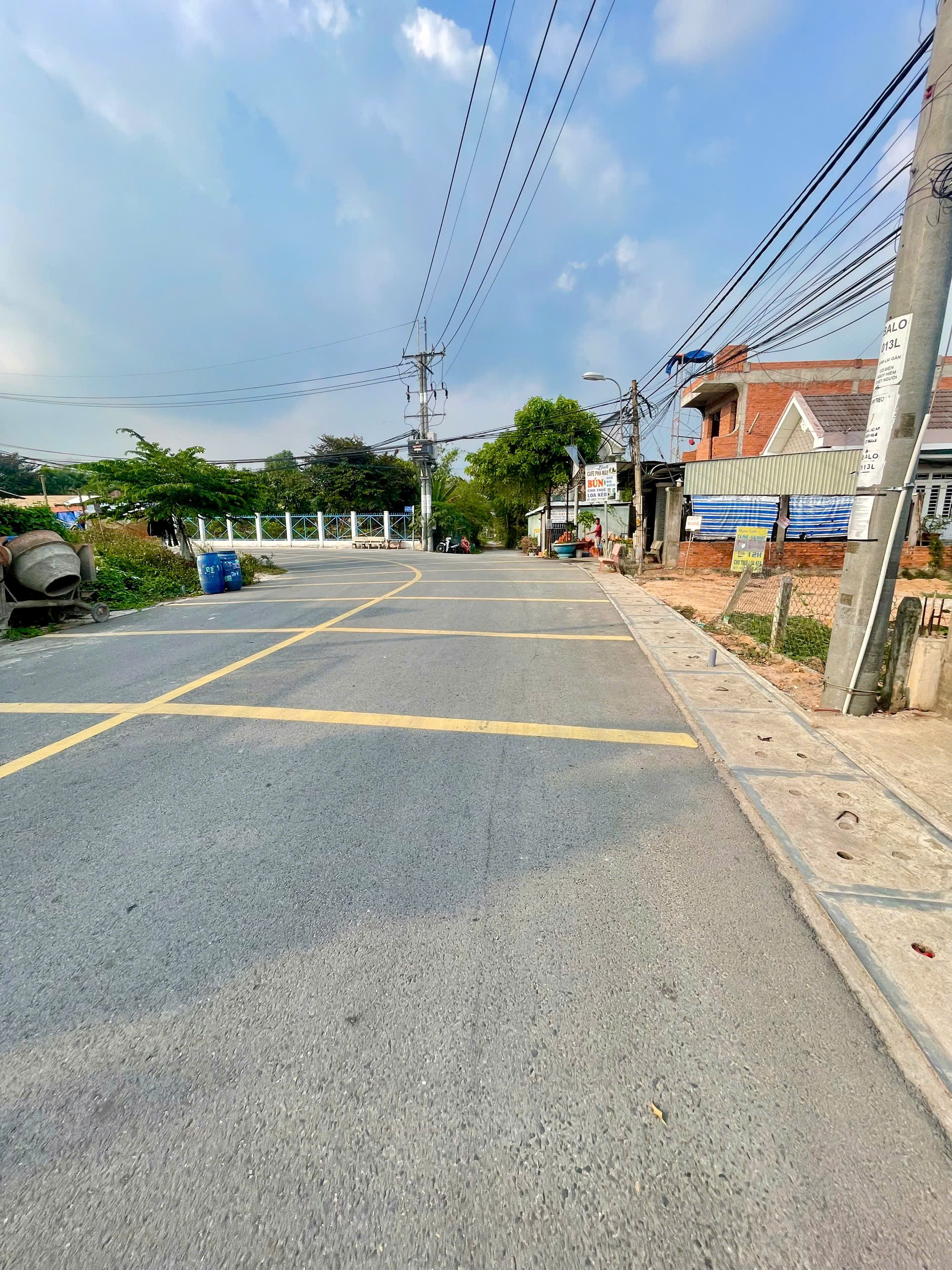 Bán đất mặt tiền Huỳnh thị Ợt, Phước Vĩnh An dt 702m2 ( 300m2 thổ ) giá 8,5 tỷ 4