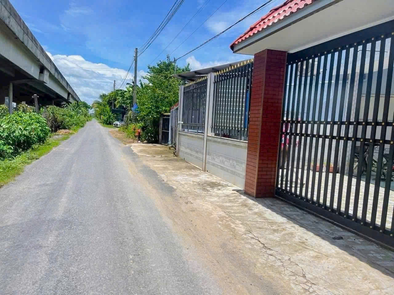 Bán đất thổ cư đường oto ấp 6 , Thạnh Đức dt 300m2 full thổ giá 1,85 tỷ 4