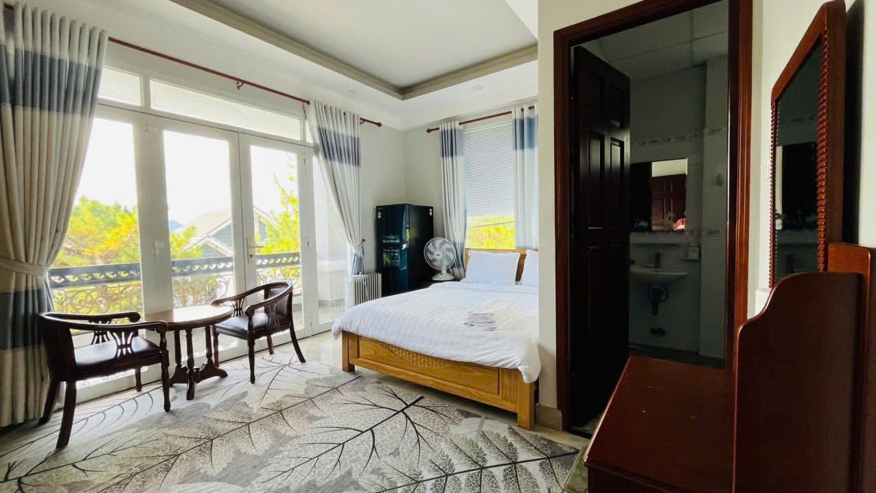 Cho thuê villa khu nghĩ dưỡng Nam Hồ Phường 11 Đà Lạt giá 35 triệu 5