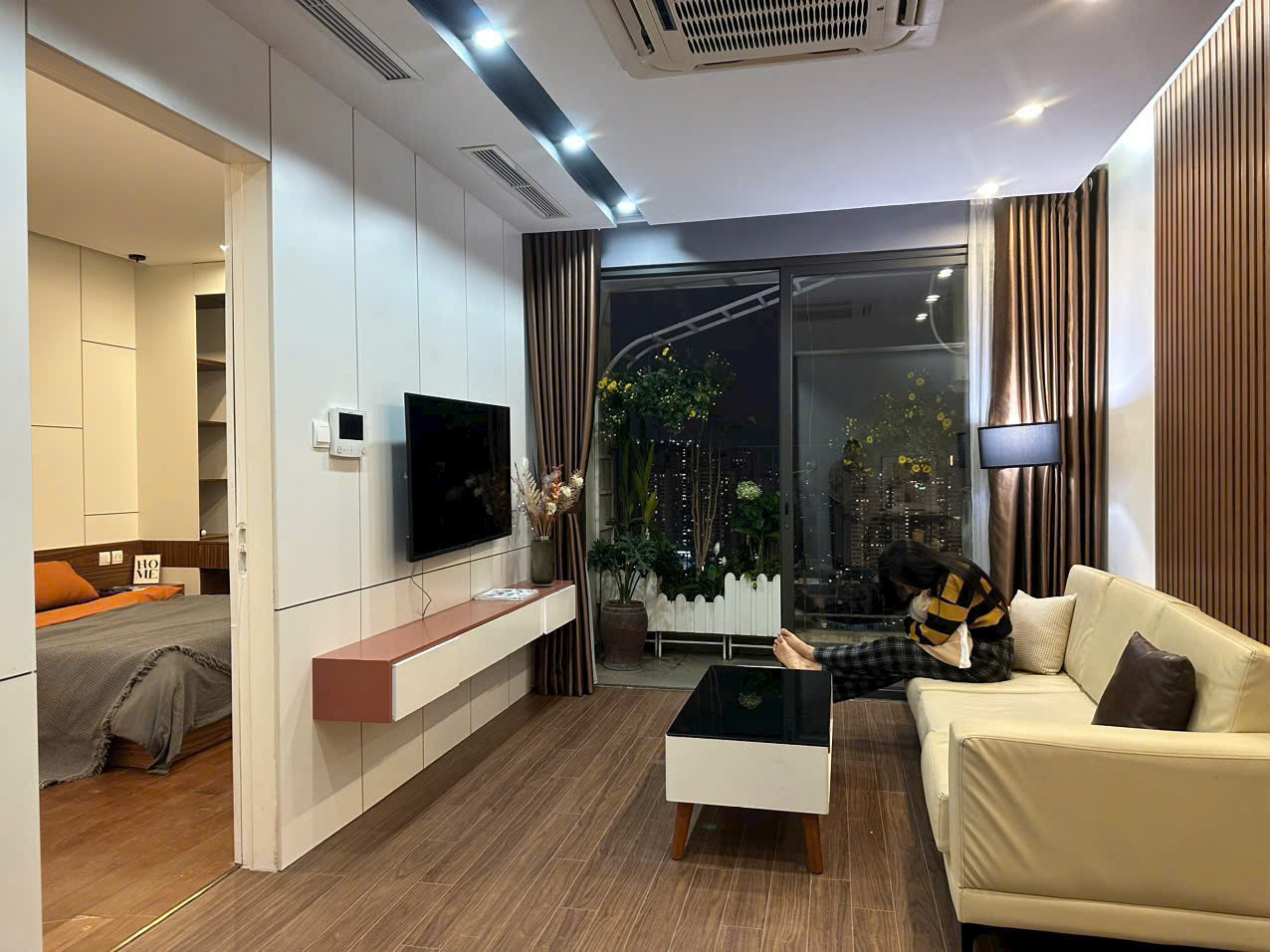 BÁN 2PN - VIEW HỒ THANH XUÂN TẠI VINHOMES TRẦN DUY HƯNG 2