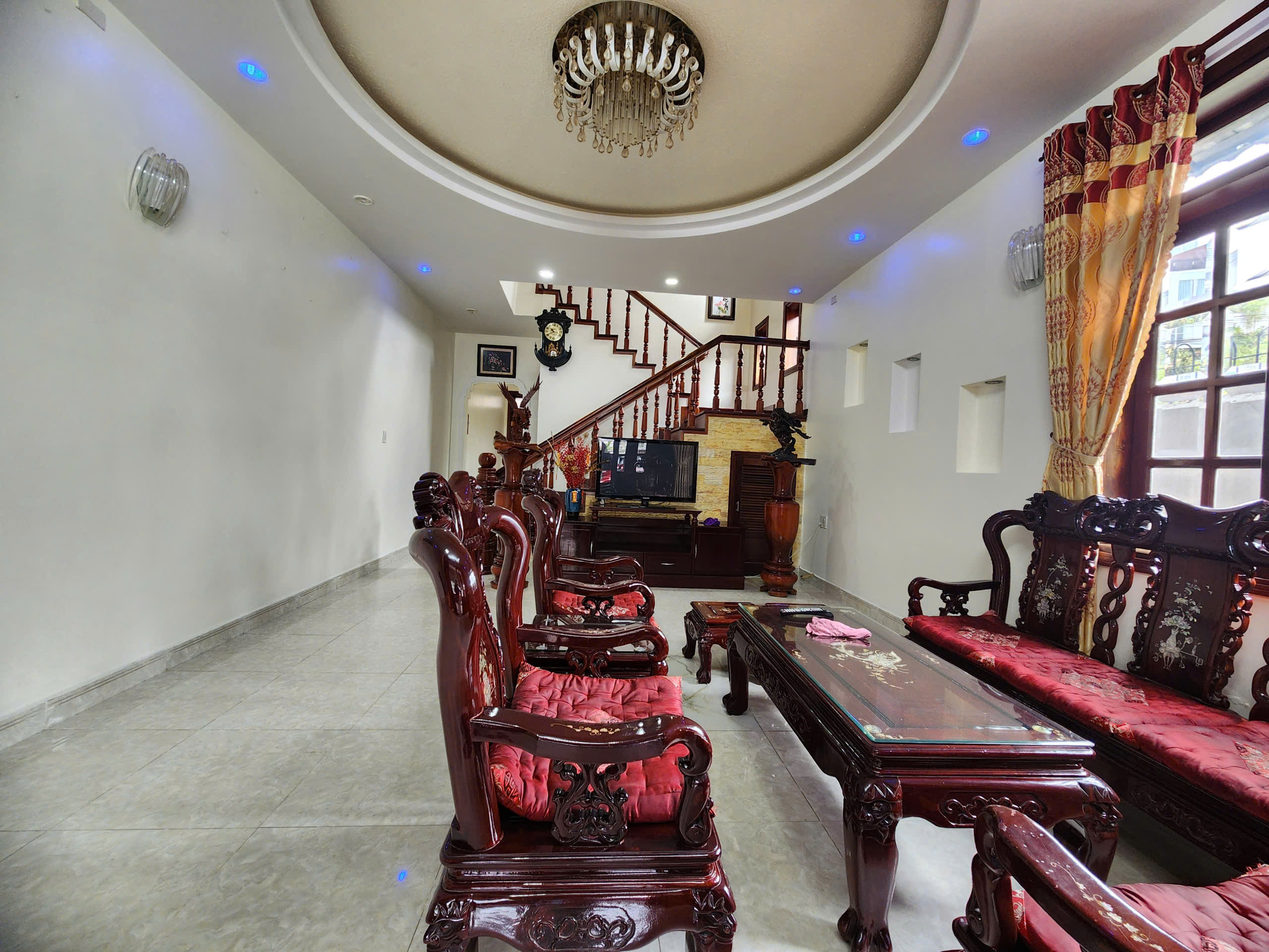 CHO THUÊ VILLA SÂN VƯỜN YERSIN P9 ĐÀ LẠT 5PN FULL NỘI THẤT 20TR 4