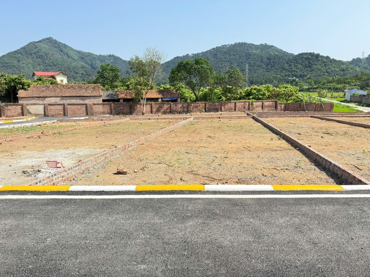 Bán đất thôn Phú Thịnh, Minh Phú, Sóc Sơn. Đường trải nhựa. Gần Việt Phủ Thành Chương 2