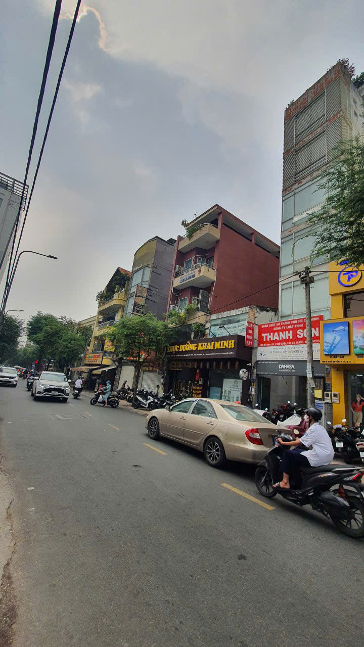 Siêu phẩm nhà MT Ngô Quyền Quận 5, Cao 7 Tầng, MT KD rất tốt 3